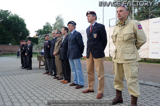 2008-07-02 Milano 0690 Sede Associazione Nazionale Paracadutisti dItalia
